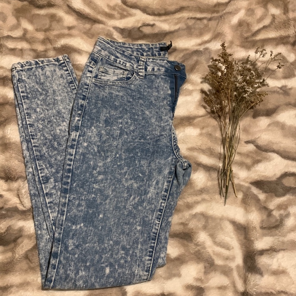 Forever 21 High Rise Skinny Acid Wash Jeans (28)